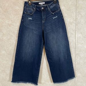 Generations Dark wash WIDE-LEG Raw Fringe Hem Sz 7 Juniors Boutique Jeans Denim